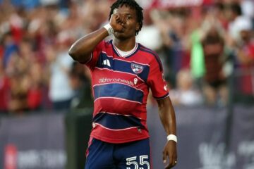 Santi Moreno goal celebration